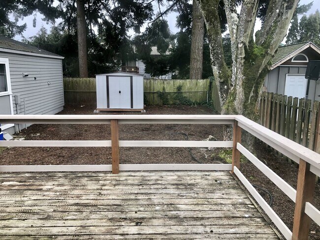 Building Photo - Gorgeous NE Portland Home!