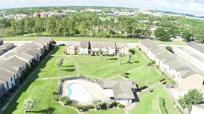 Building Photo - 11667 Sabo Rd