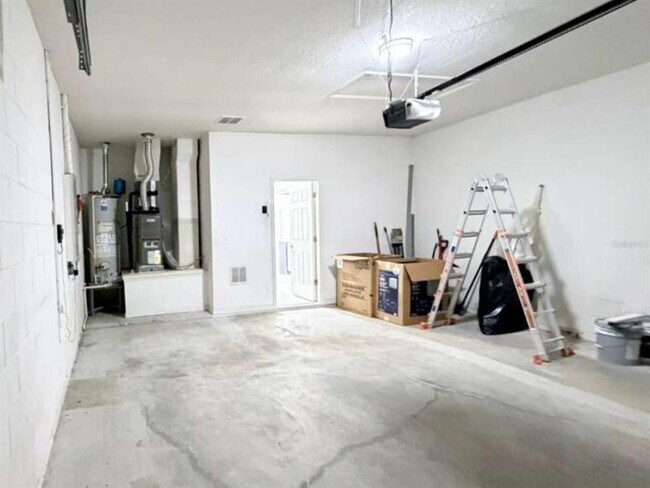 Building Photo - 906 Berwick Dr