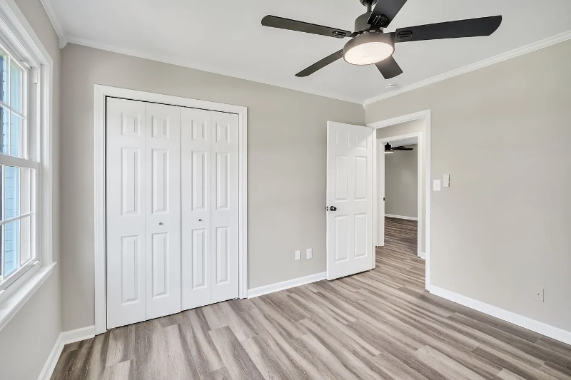 Building Photo - 120 Abbotsford Dr