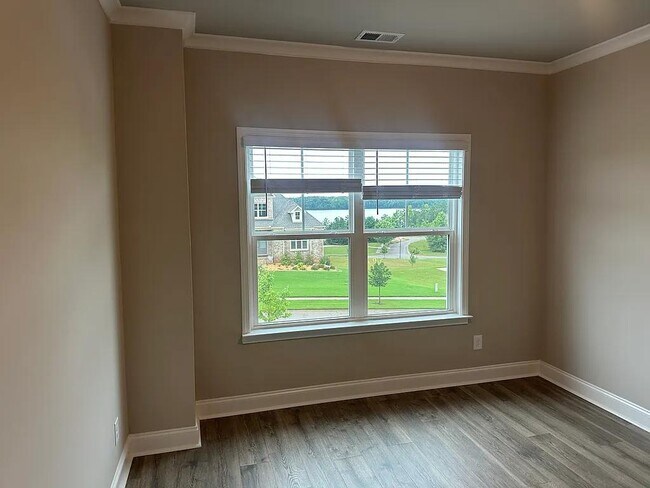 Building Photo - 1519 Windward Dr