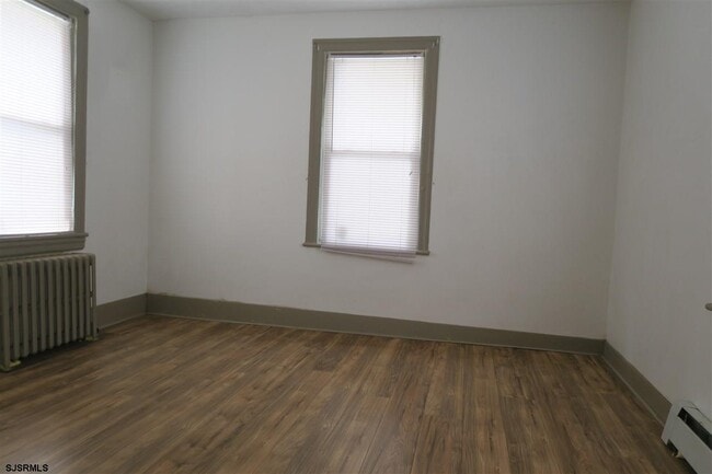 Building Photo - 3417 Ventnor Ave