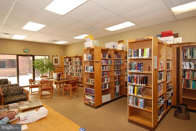 Building Photo - 2819 Berth Ct