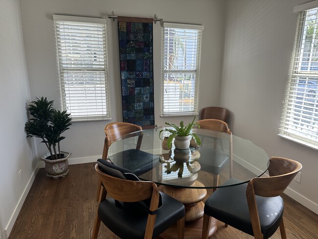 dining room - 100 S Kings Rd