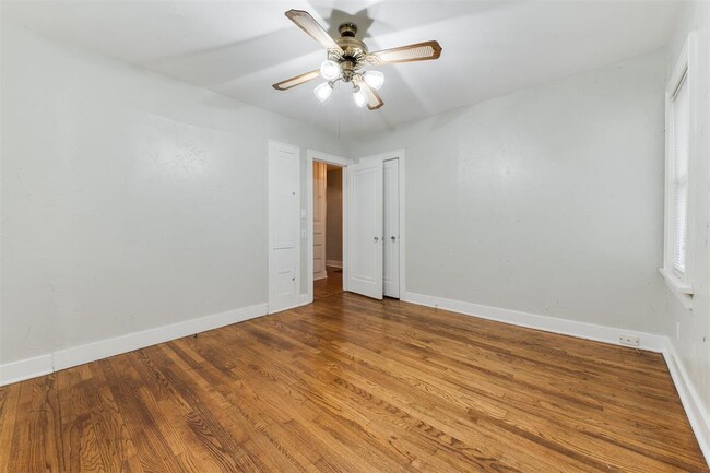 Building Photo - 2833 NW 22nd St