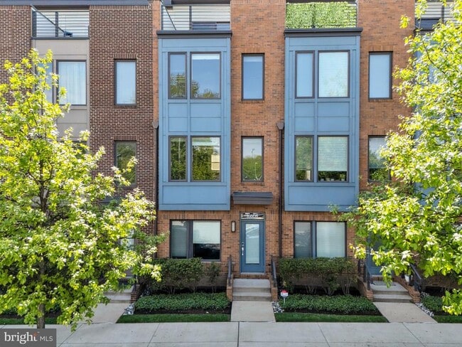 Building Photo - 16608 Crabbs Branch Way