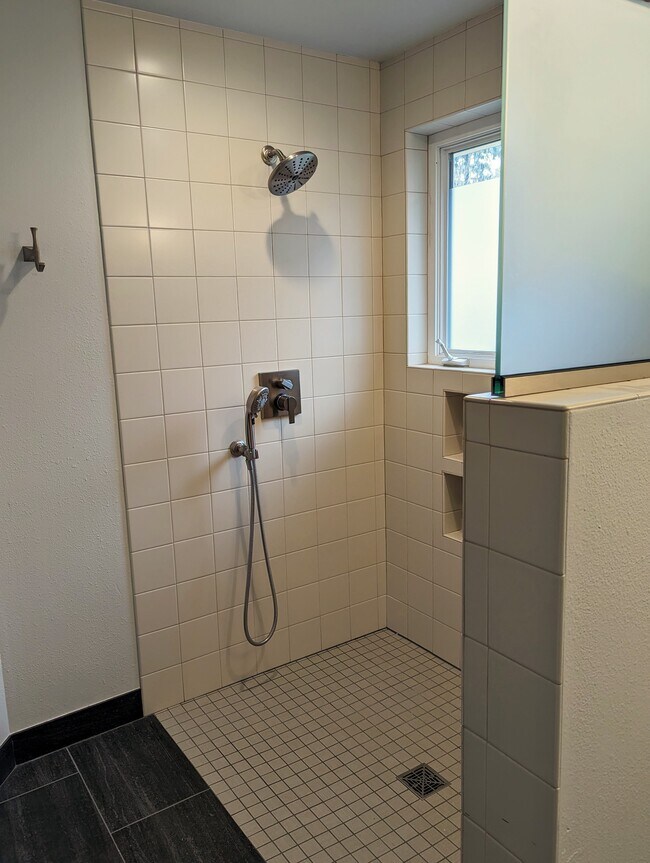 Master Bath - 1807 211th Pl NE