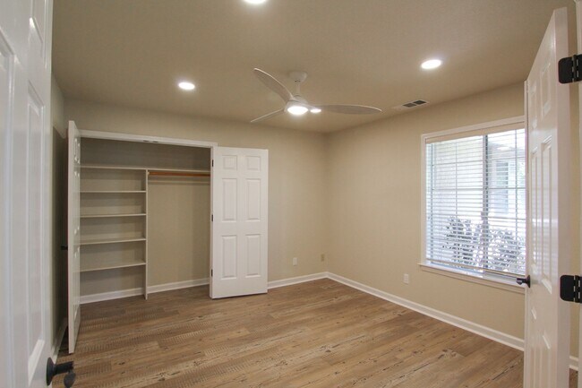 Building Photo - Beautifully Remodeled 4 Bedroom Home!
