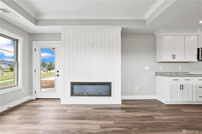 Building Photo - 1160 Waterloo St