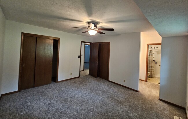 Building Photo - 5208 Ascot Cir