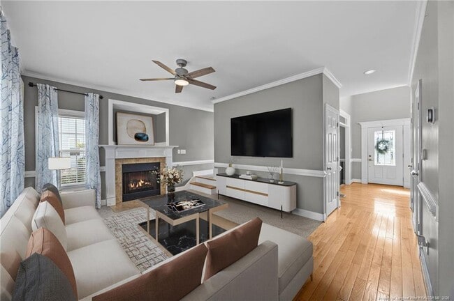 Building Photo - 3825 Barnsdale Dr