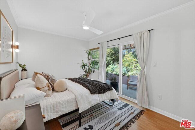 Building Photo - 1515 Rendall Pl