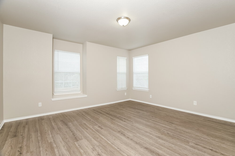 Building Photo - 7858 Hedrick Farm