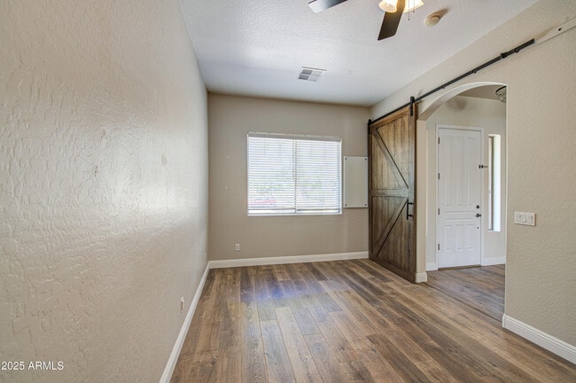 Building Photo - 4564 S Maverick Ct