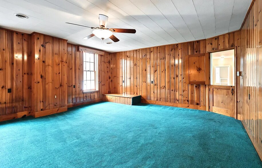 Building Photo - 2379 Table Rock Rd