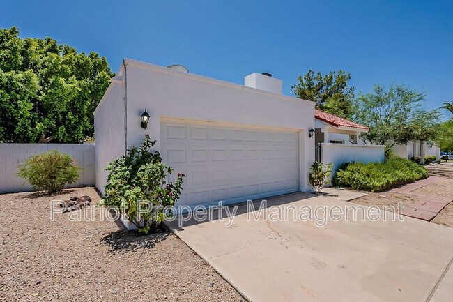 Building Photo - 635 E Boca Raton Rd