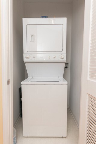 Building Photo - 1134 W Granville unit 803