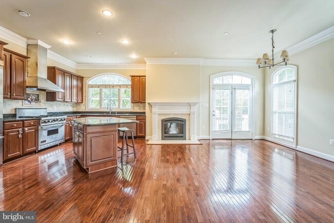 Building Photo - 7000 Eastern Red Cedar Ln