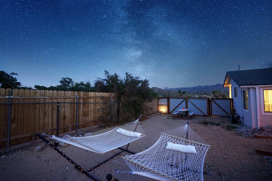 Building Photo - 61818 Terrace Dr