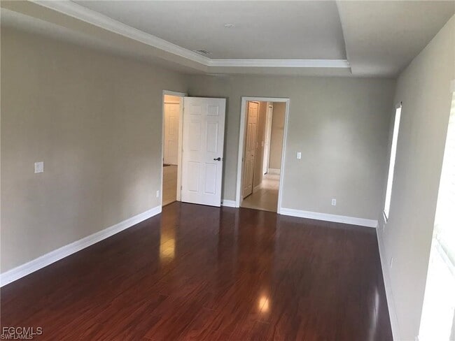 Building Photo - 137 SE 16th St