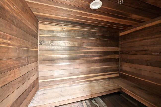 Building Photo - 11 Sunset Dr