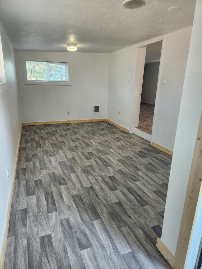 Building Photo - 1480 Carson St