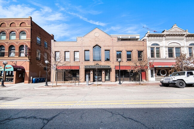 Primary Photo - 217 E Washington St