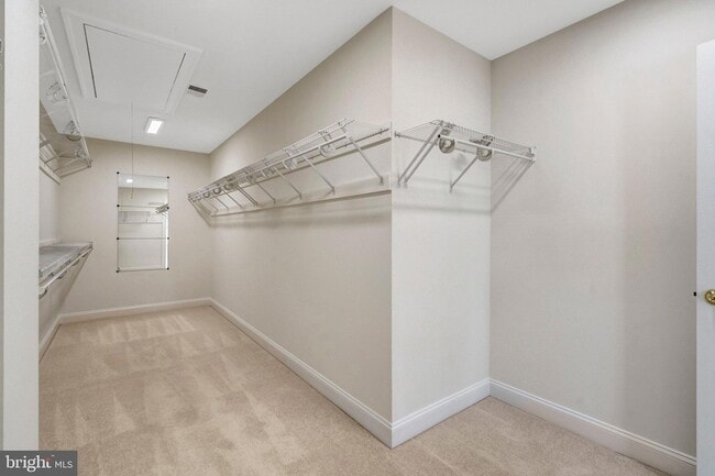 Building Photo - 5257 Winter View Dr