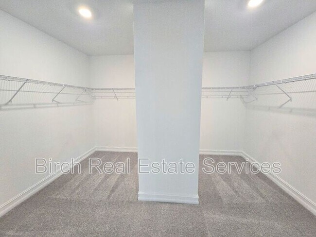 Building Photo - 18489 Serene Lk Lp