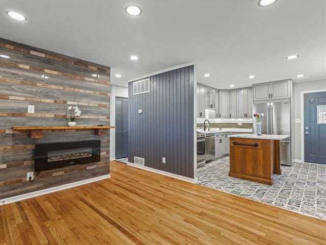 Building Photo - 2205 Clover Ave