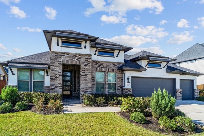 Building Photo - 2210 Bristlegrass Dr