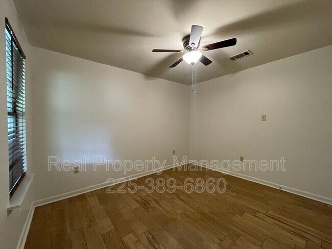 Building Photo - 13640 Rampart Ct