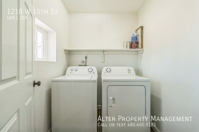 Building Photo - 1218 W 15th St