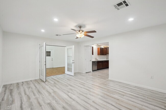 Building Photo - 8412 Avenue L