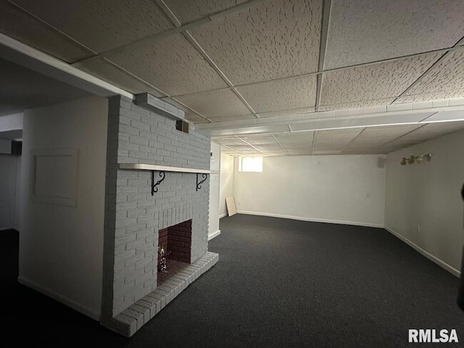 Building Photo - 202 N State St