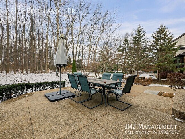 Building Photo - 22152 Beech Knoll Dr