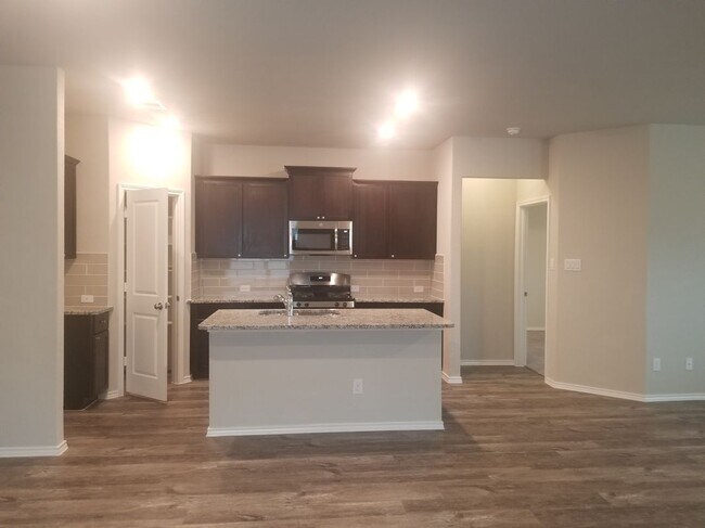 Building Photo - 8511 Cassia Cove