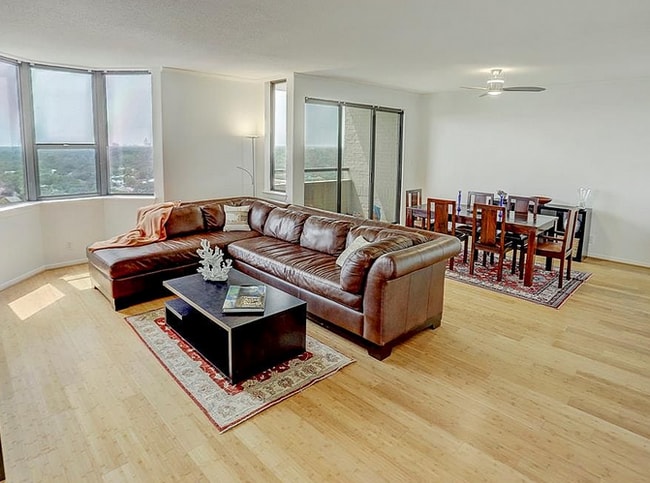 Primary Photo - 651 Bering Dr