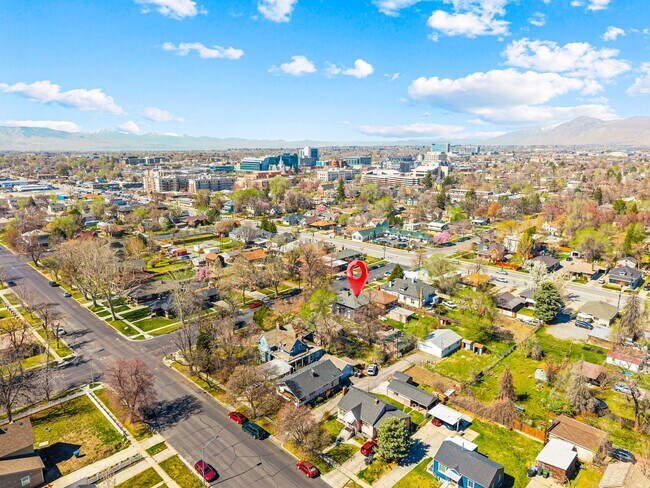 Building Photo - Ken-355 S 300 E, Provo UT 84606