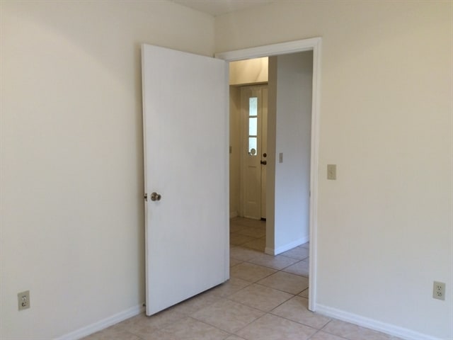 Building Photo - 1806 Waterbeach Ct