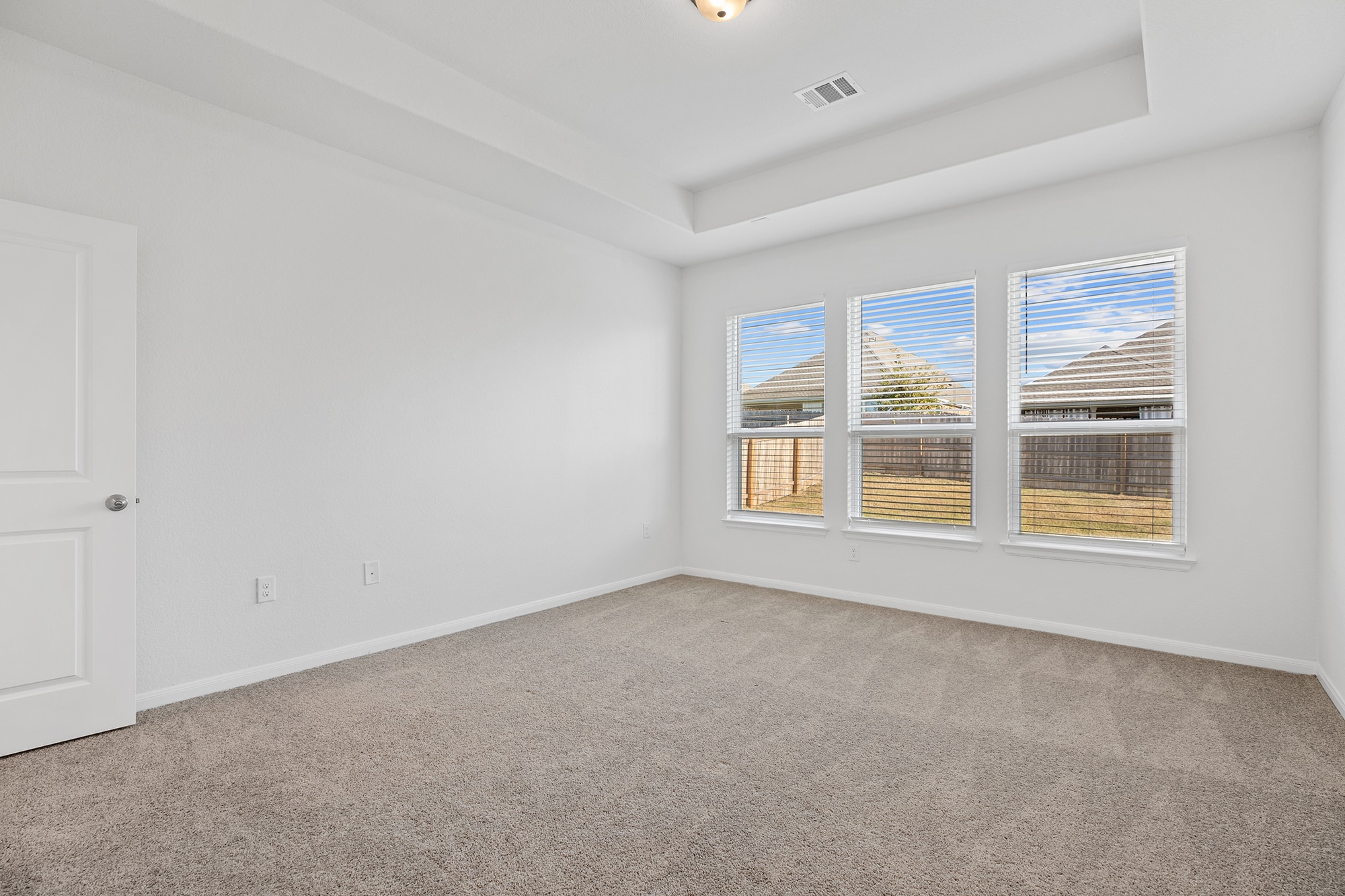 Building Photo - 5552 Bellissima Way