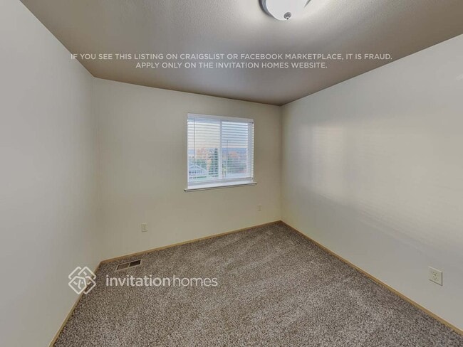 Building Photo - 5125 69th Ave NE