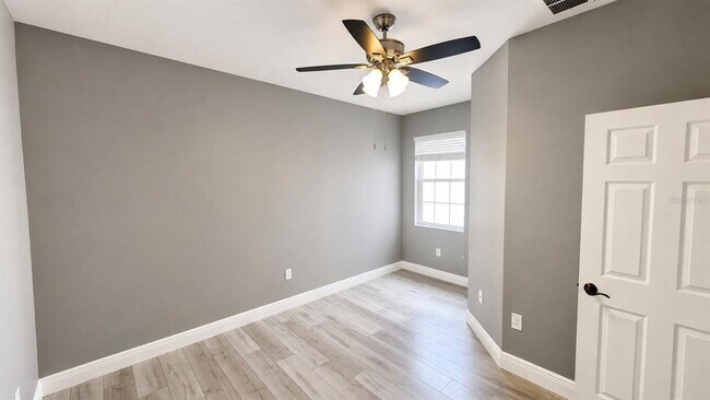 Building Photo - 3696 Parkridge Cir
