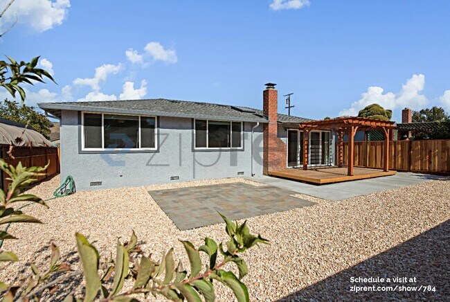 Building Photo - 31273 Birkdale Way