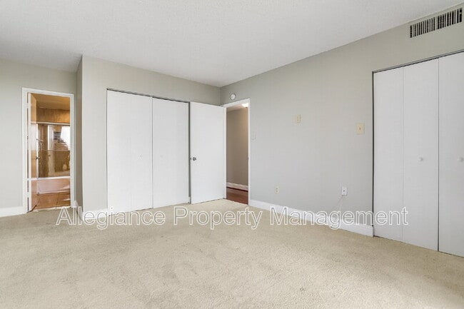 Building Photo - 6301 Stevenson Ave