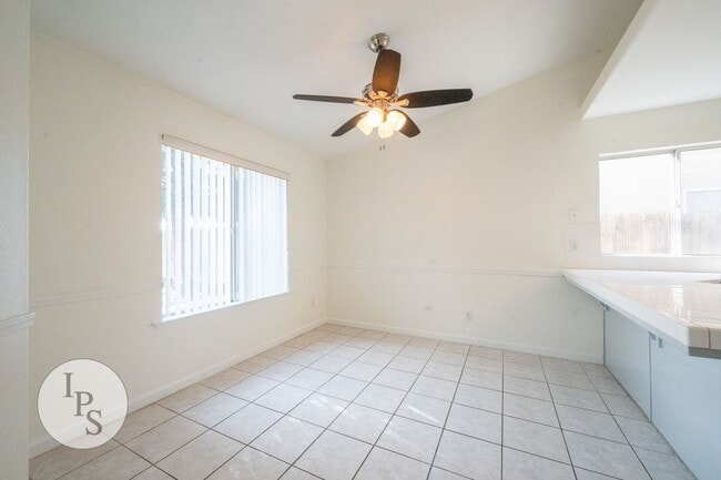 Building Photo - Fresno Westside Home, 3BR/2BA, Built 2002 ...