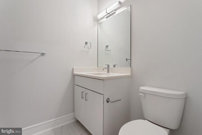 Building Photo - 635 Slaters Ln