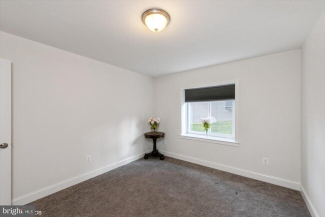 Building Photo - 25532 Byrnes Crossing Dr