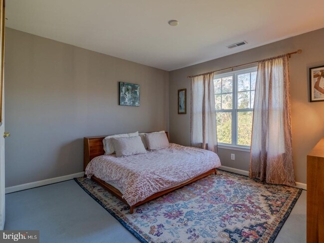 Building Photo - 34687 Refuge Cove