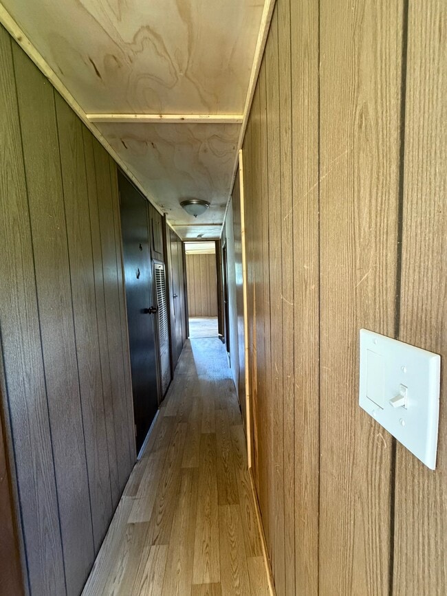 Building Photo - 55 Rose Hill Dr
